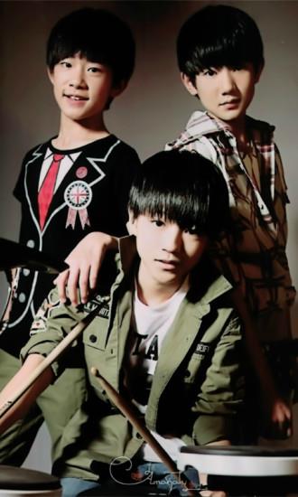 TFBOYS主题锁屏  v3.2图1